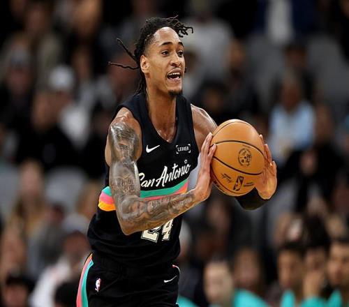 瓦伦西亚客,场零封奥伦,成功挺进国,新葡京,新葡京app,新葡京娱乐,新普京赌场